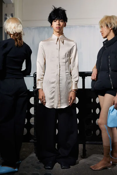 Look 27